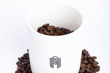 RECIPIENTE DE CÉRAMICA BLANCA PARA CAFÉ